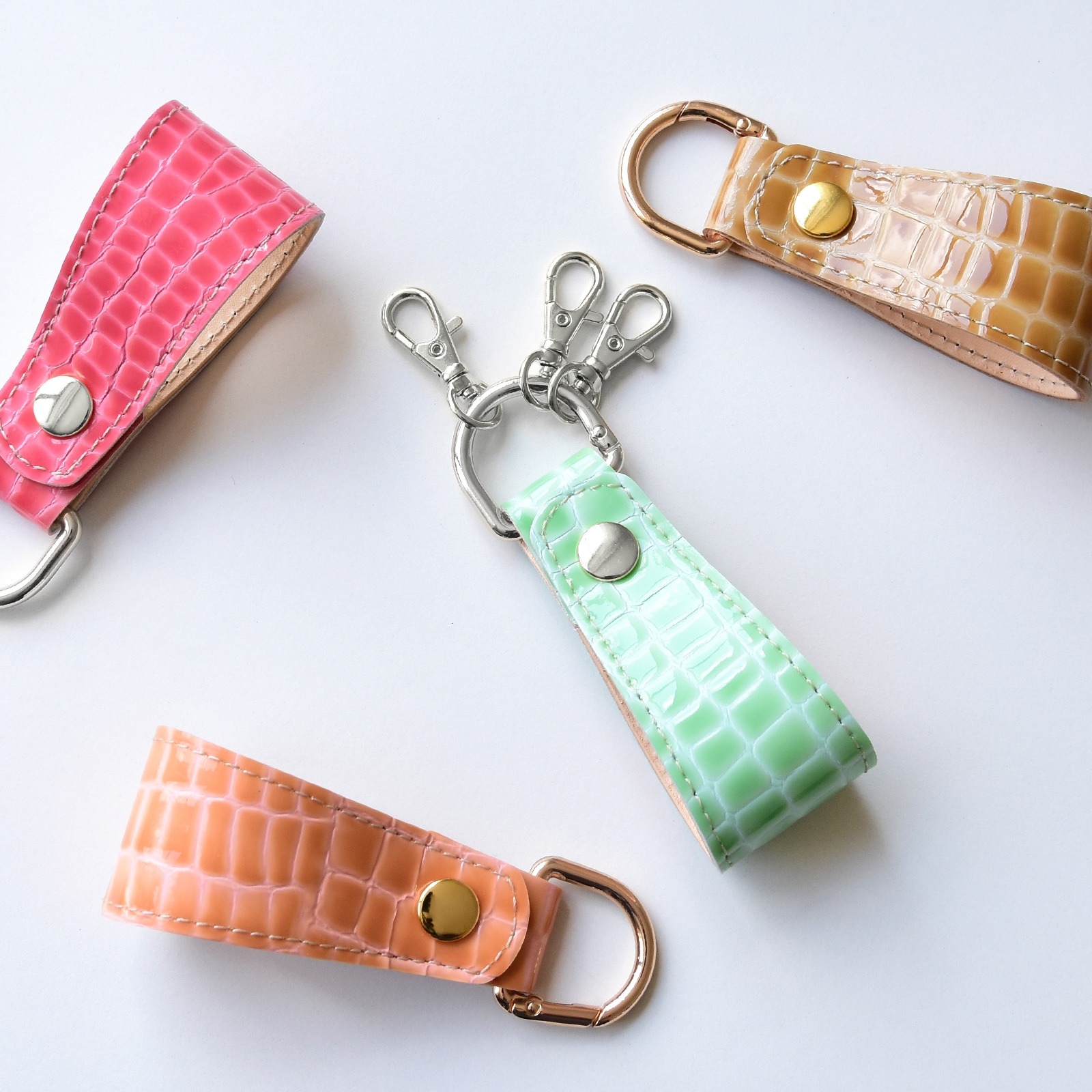 HIGHCAMPオリジナル レザーキーリング エナメルクロコ