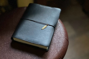 本革 レザー ブックカバー エイジング 経年変化 ハイキャンプ HIGHCAMP ソフトオイル オイルレザー